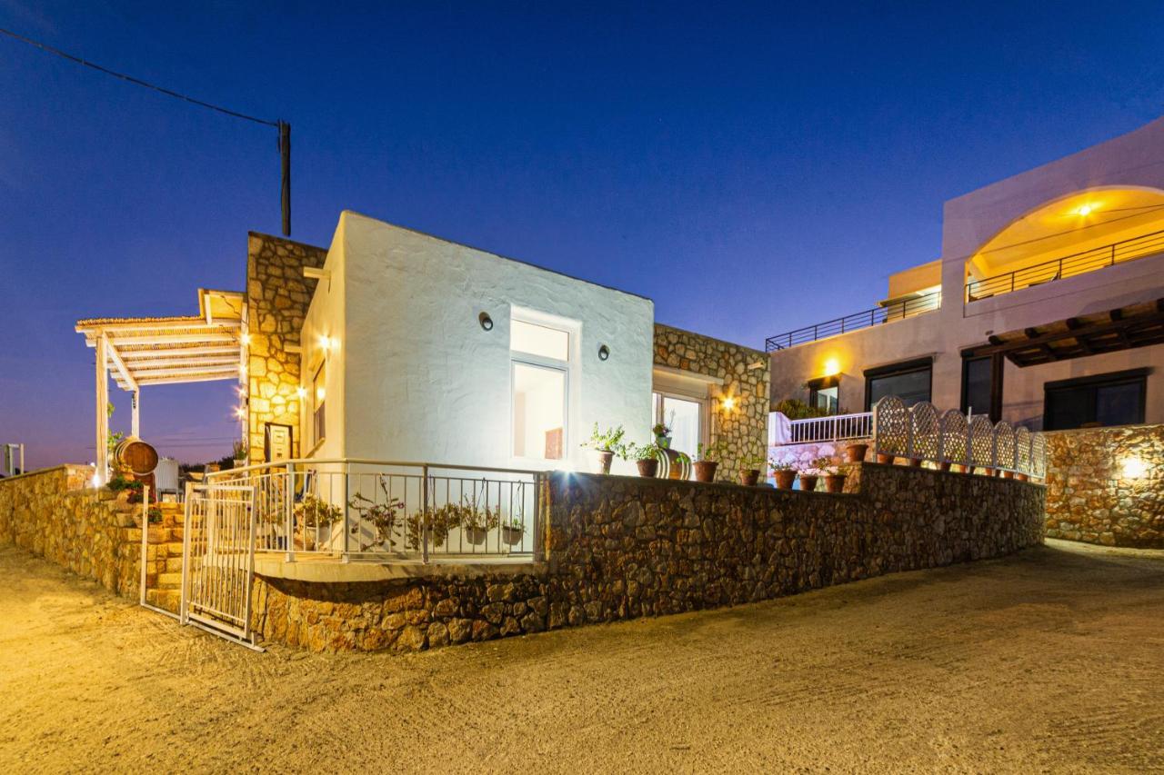 הוילה אפאנטו Chrysanthi'S Stone House מראה חיצוני תמונה